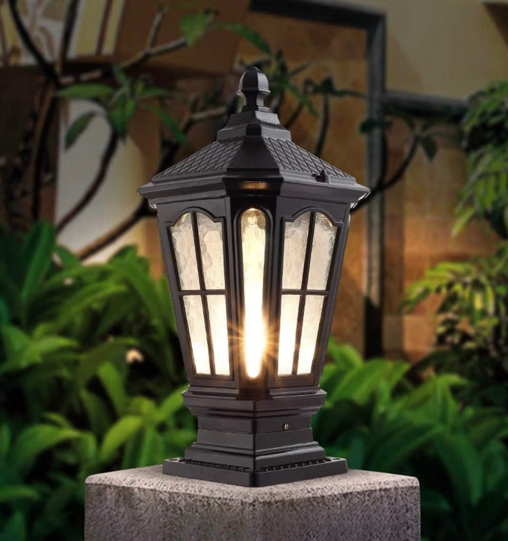 فانوس حدائق كلاسيكي – أسود مربّع