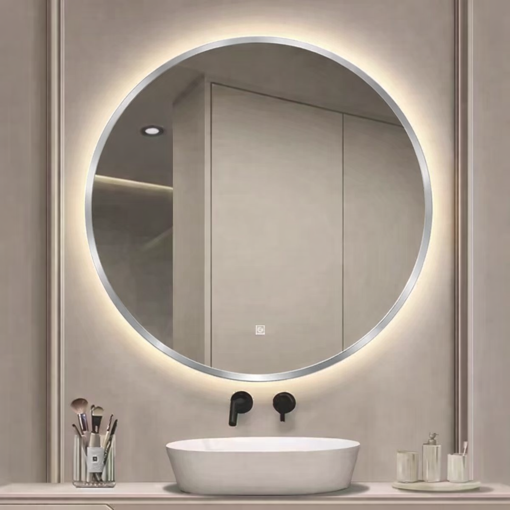 مرآة دائرية مضيئة بإطار فضي مع تحكم باللمس