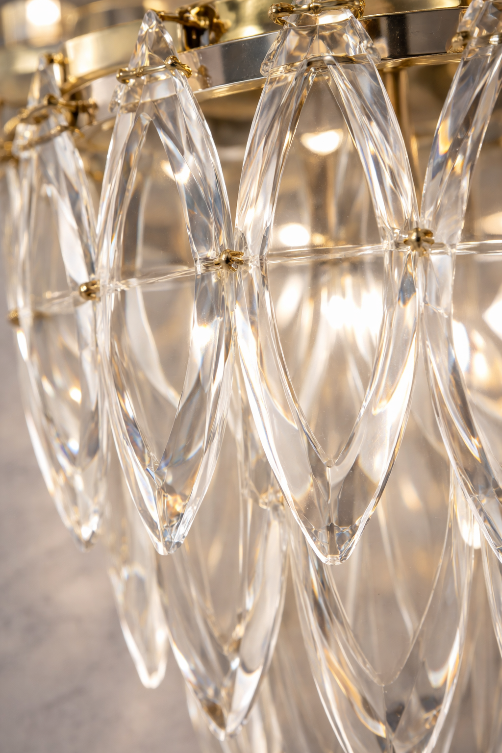 إضاءة جدارية رويال فاسيت