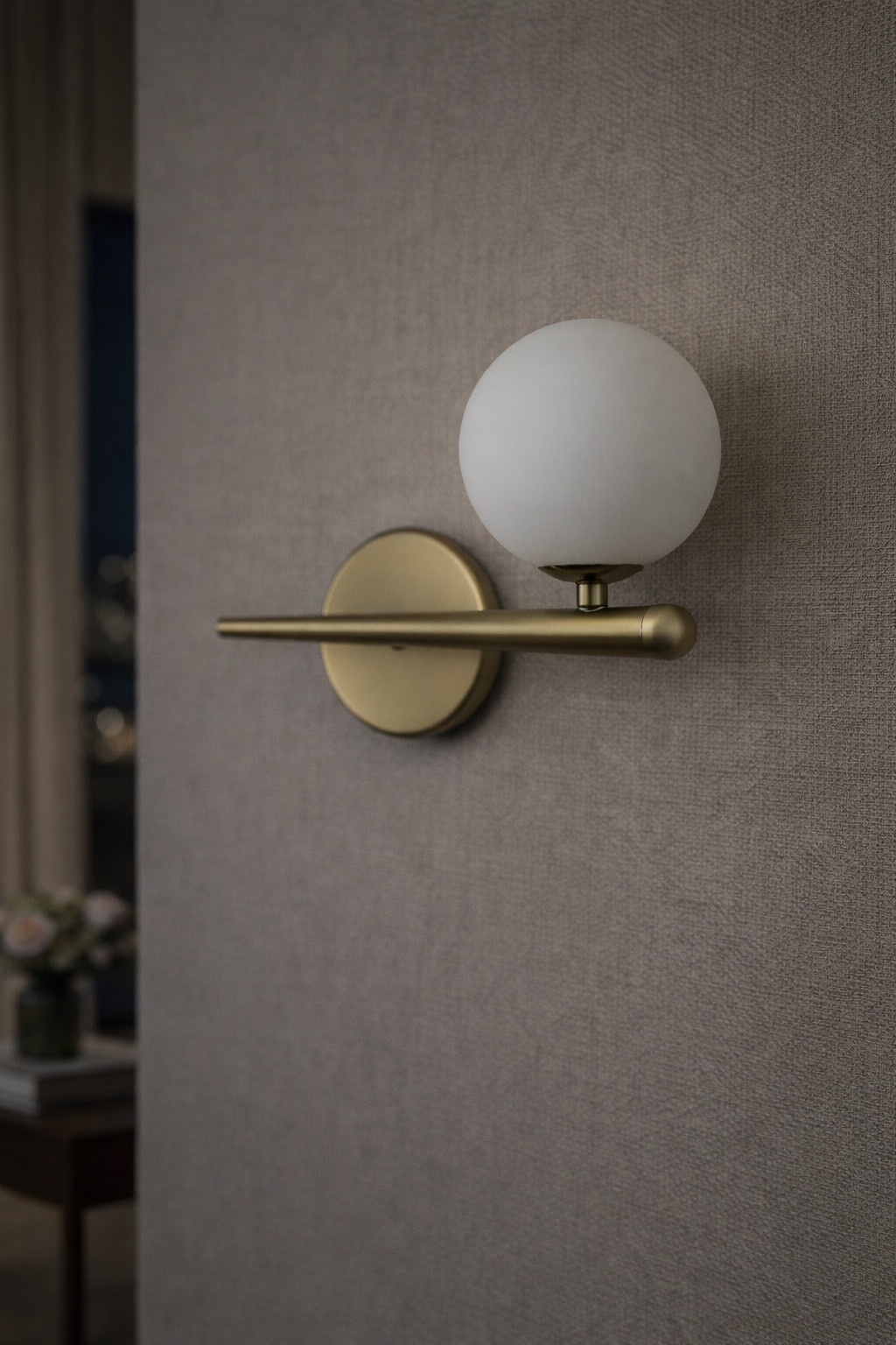 إضاءة جدارية سفيرا براس