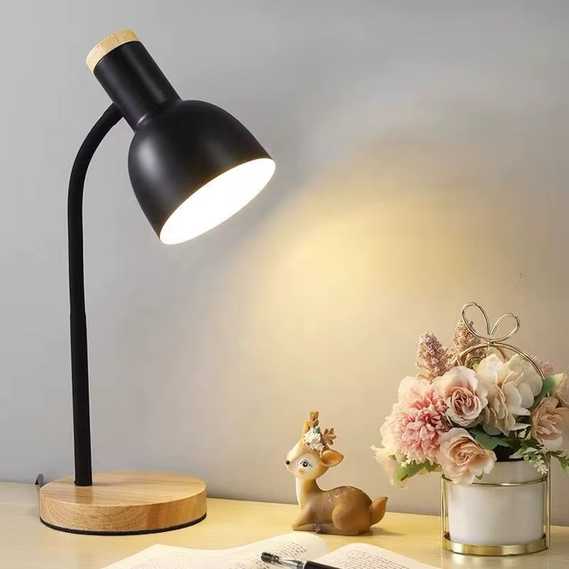 مصباح مكتبي نورديك